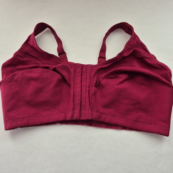 Other - Women's Burgundy Red Full Coverage Wireless Bra. Front Closure 42 DDD